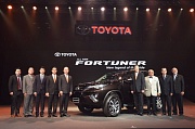 Официально представлен новый Toyota Fortuner 2015 - 2016 