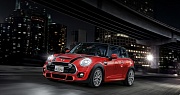 Новый Mini JCW – бешеная турбо табуретка